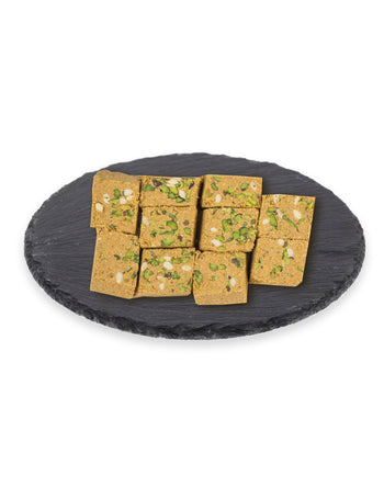 Til Gud Gajak (Sesame Cakes)